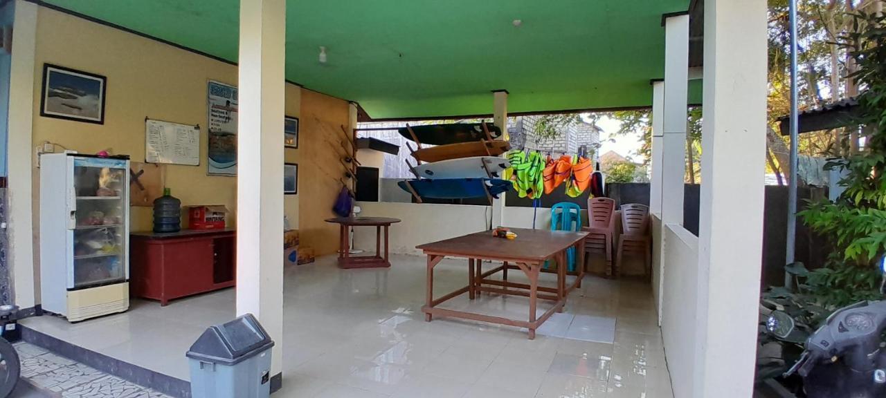 Ekas Beach Guesthouse And Restaurant Exterior photo