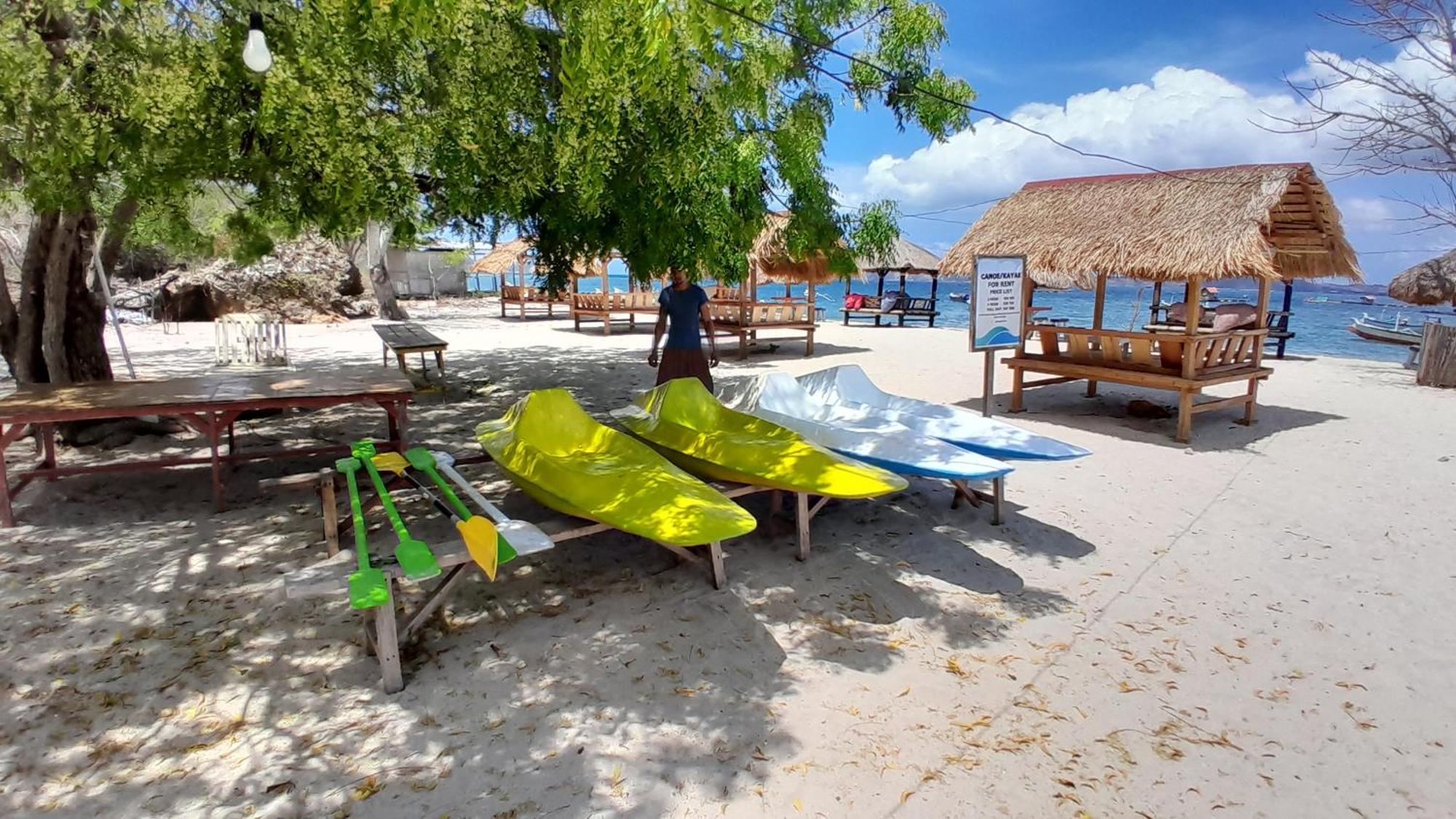 Ekas Beach Guesthouse And Restaurant Exterior photo